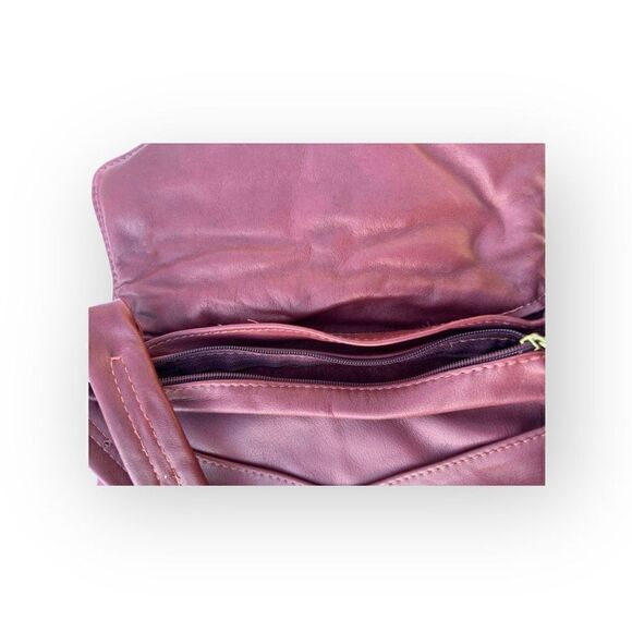 Unbranded bag Maroon/burgundy shoulder bag with gold colored hardware - Picture 8 of 11